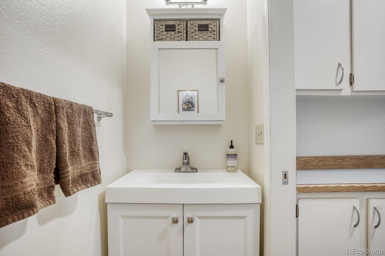 MLS Image #15 for 1699 s lee street,lakewood, Colorado