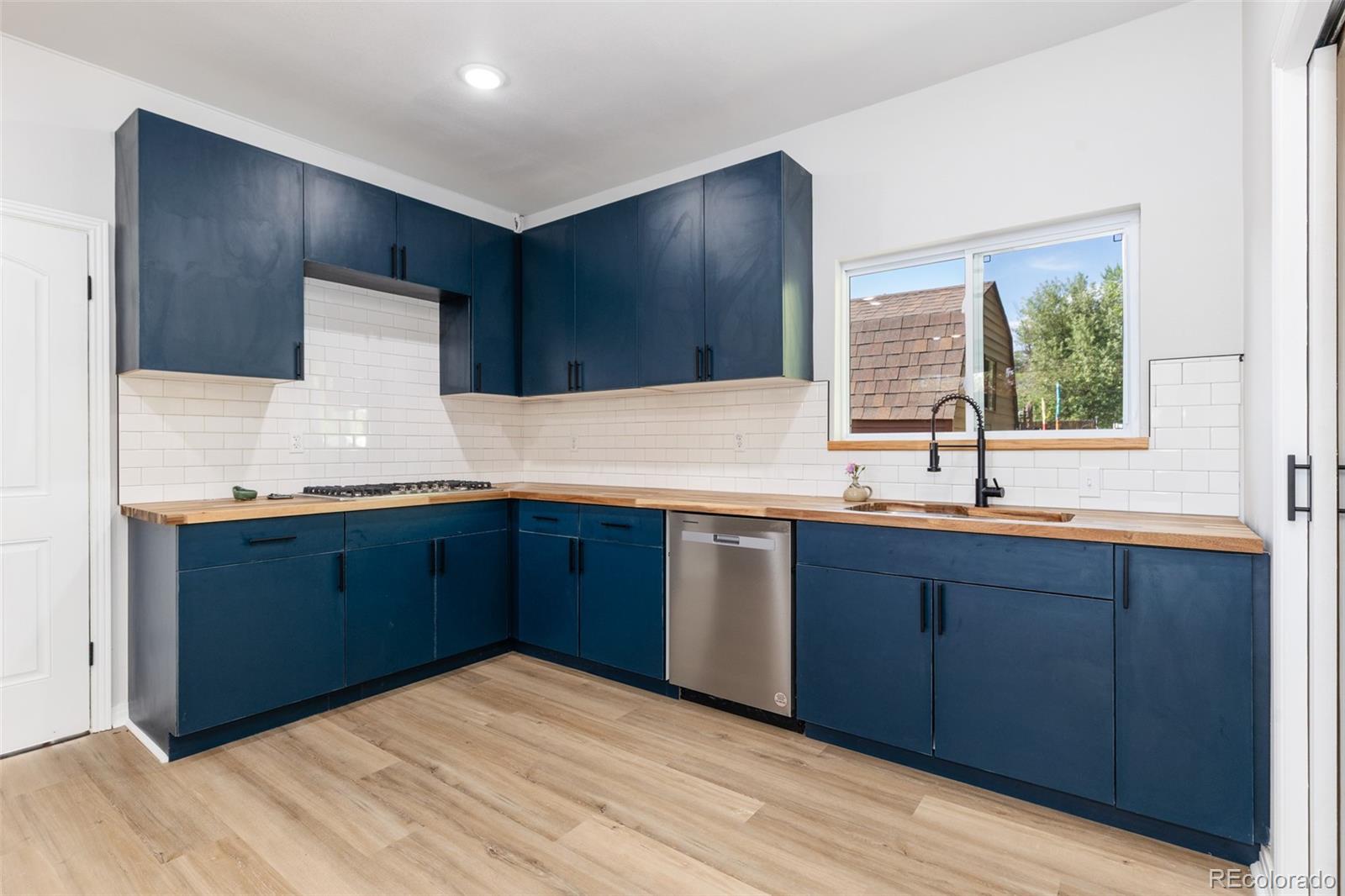 MLS Image #24 for 6110  brooks drive,arvada, Colorado