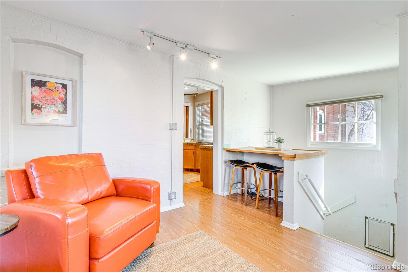 MLS Image #10 for 719 s clarkson street,denver, Colorado