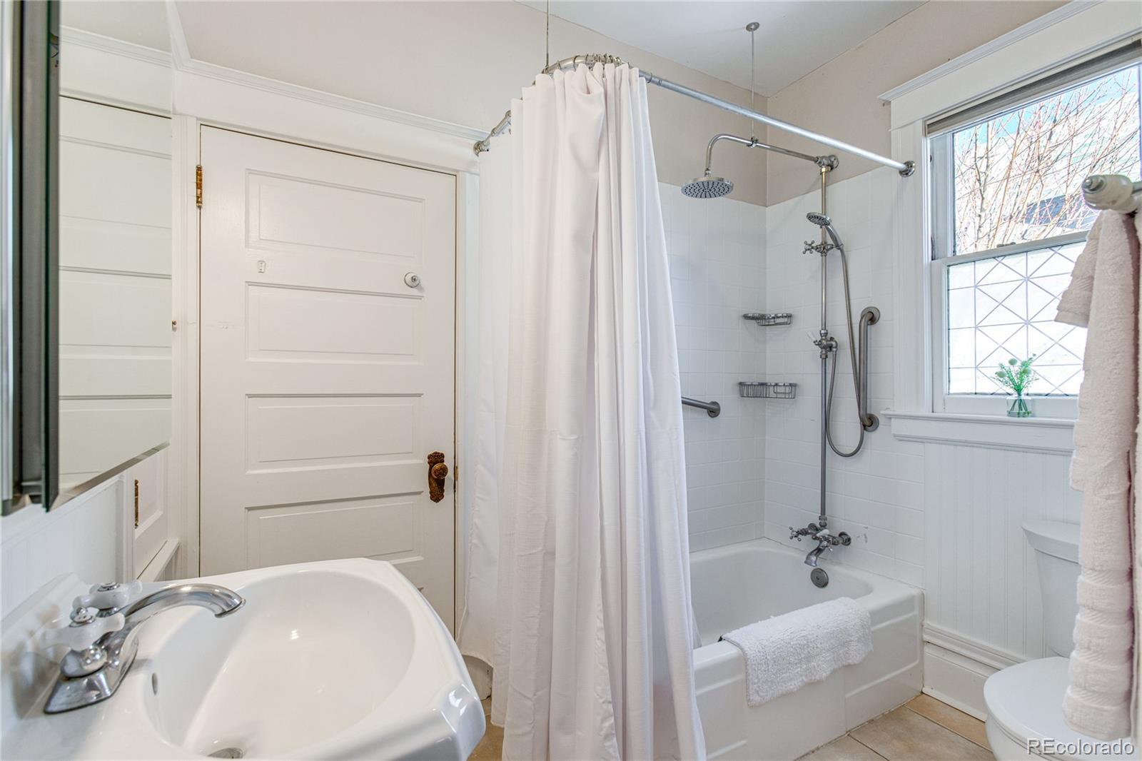 MLS Image #14 for 719 s clarkson street,denver, Colorado