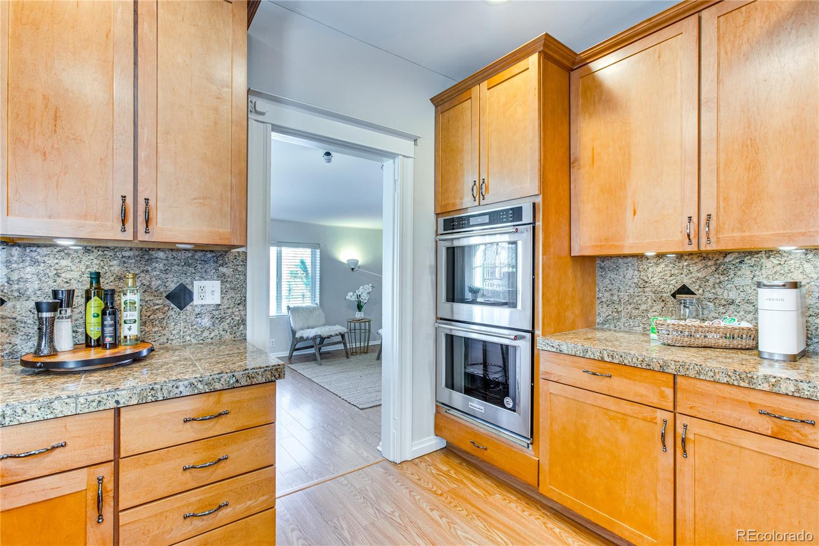 MLS Image #8 for 719 s clarkson street,denver, Colorado