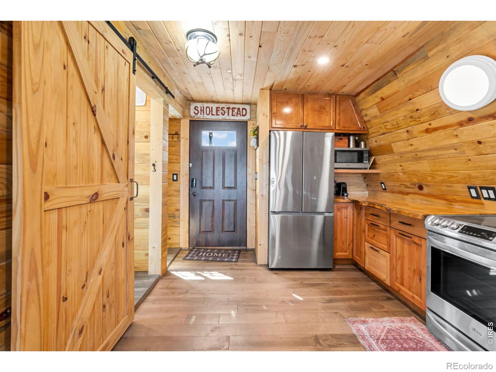MLS Image #3 for 500  bulwark ridge drive,glen haven, Colorado