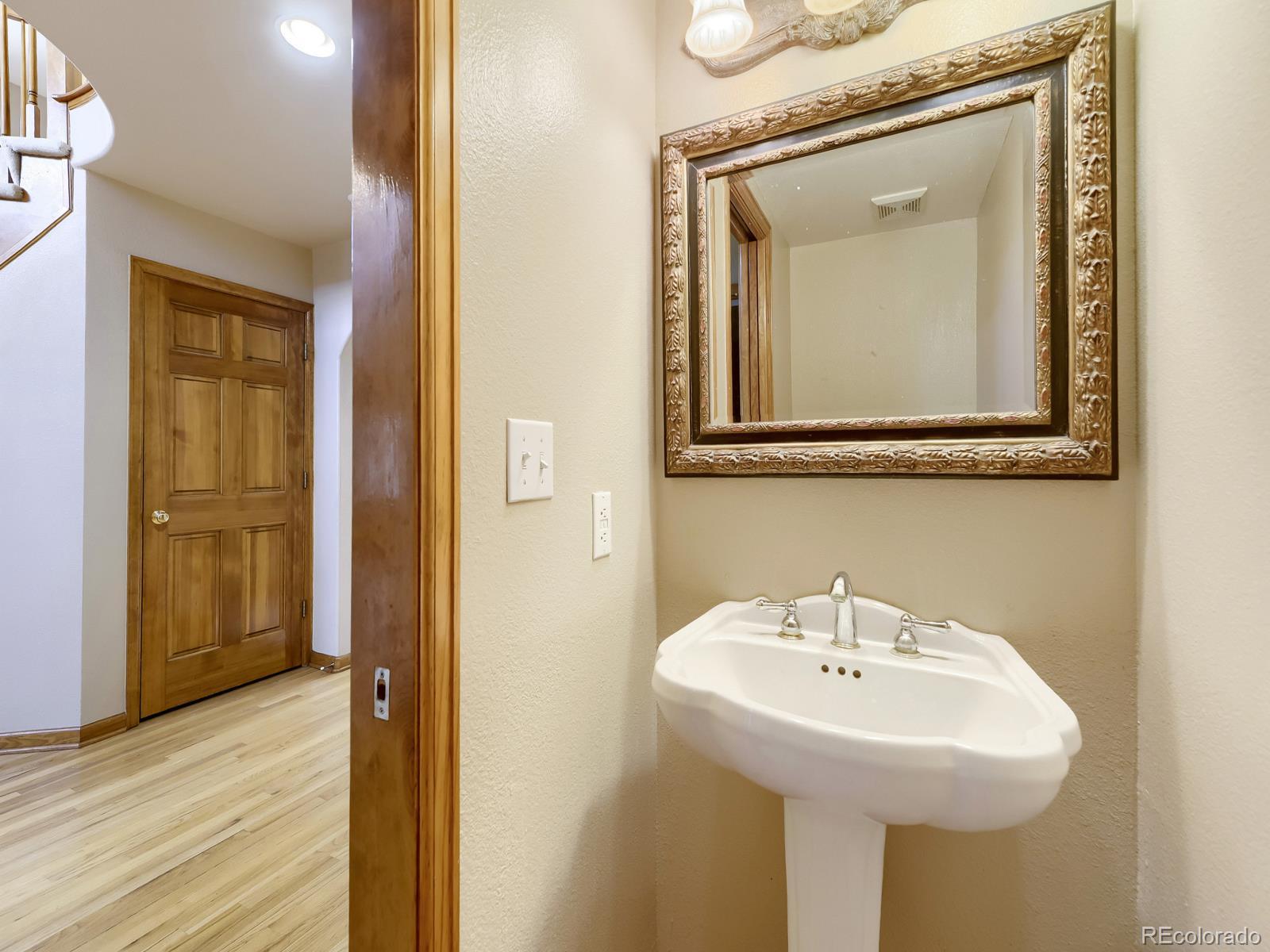 MLS Image #7 for 10118  stephen place,highlands ranch, Colorado