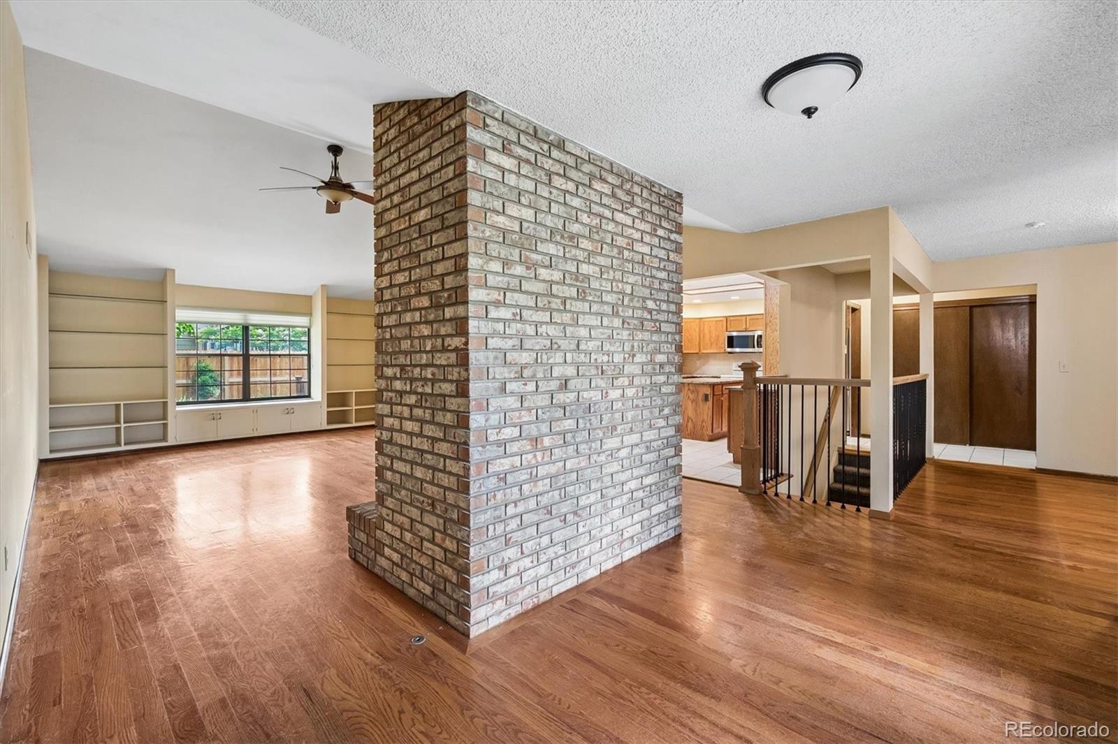 MLS Image #4 for 12210 e vassar drive,aurora, Colorado