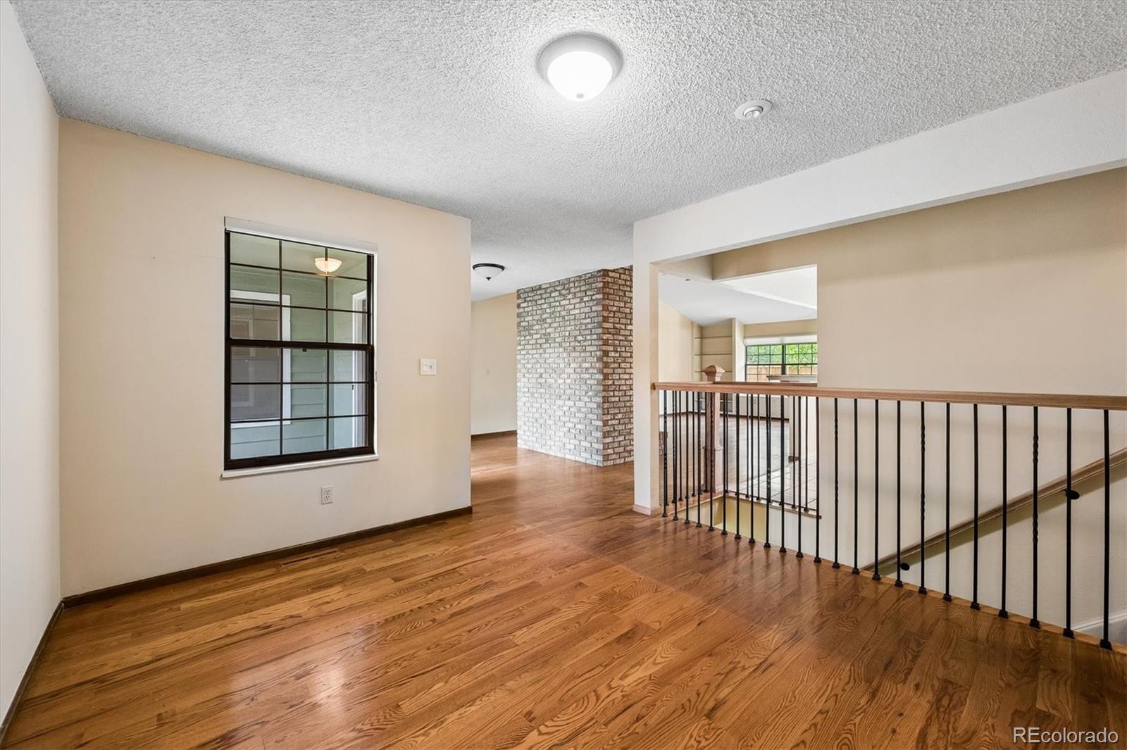 MLS Image #6 for 12210 e vassar drive,aurora, Colorado