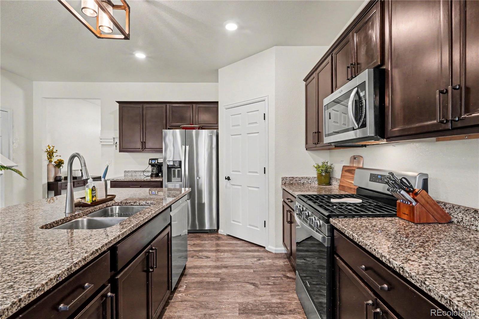 MLS Image #3 for 4452 s ukraine court,aurora, Colorado