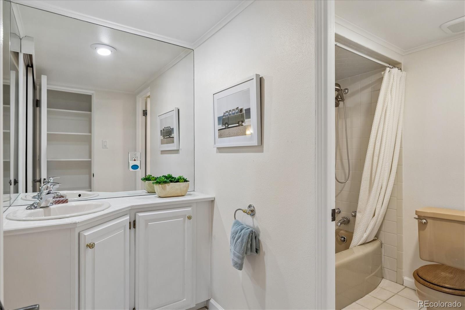 MLS Image #33 for 4070  field drive,wheat ridge, Colorado