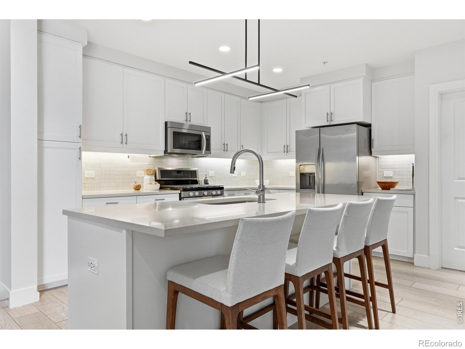 MLS Image #10 for 3301  arapahoe avenue,boulder, Colorado