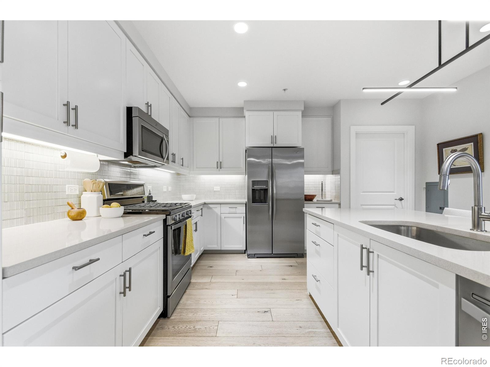 MLS Image #11 for 3301  arapahoe avenue,boulder, Colorado