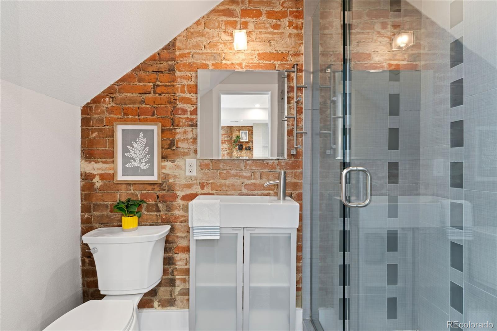 MLS Image #16 for 2521  lawrence street,denver, Colorado