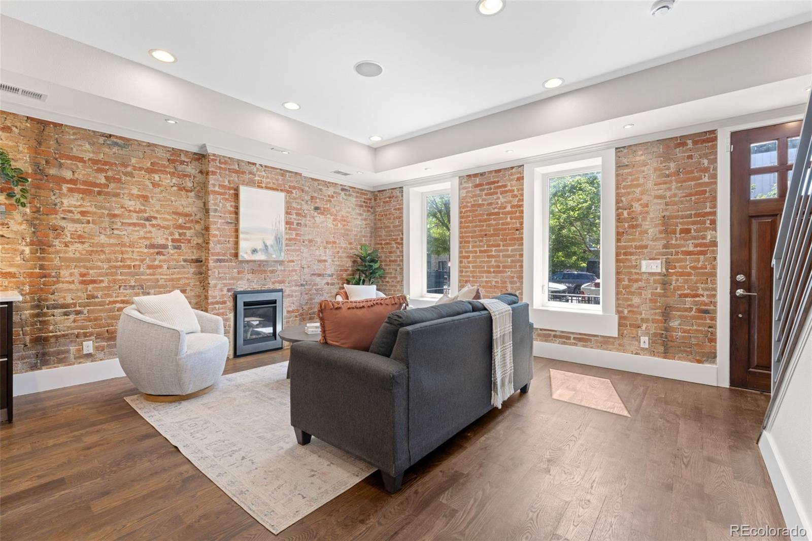 MLS Image #5 for 2521  lawrence street,denver, Colorado