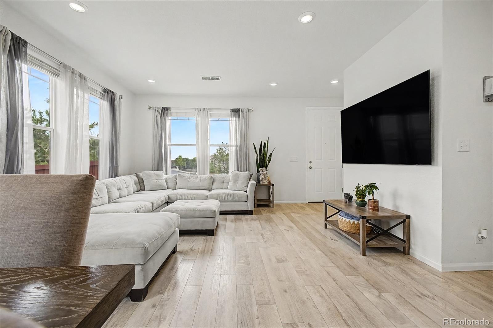 MLS Image #6 for 13657  ash circle,thornton, Colorado