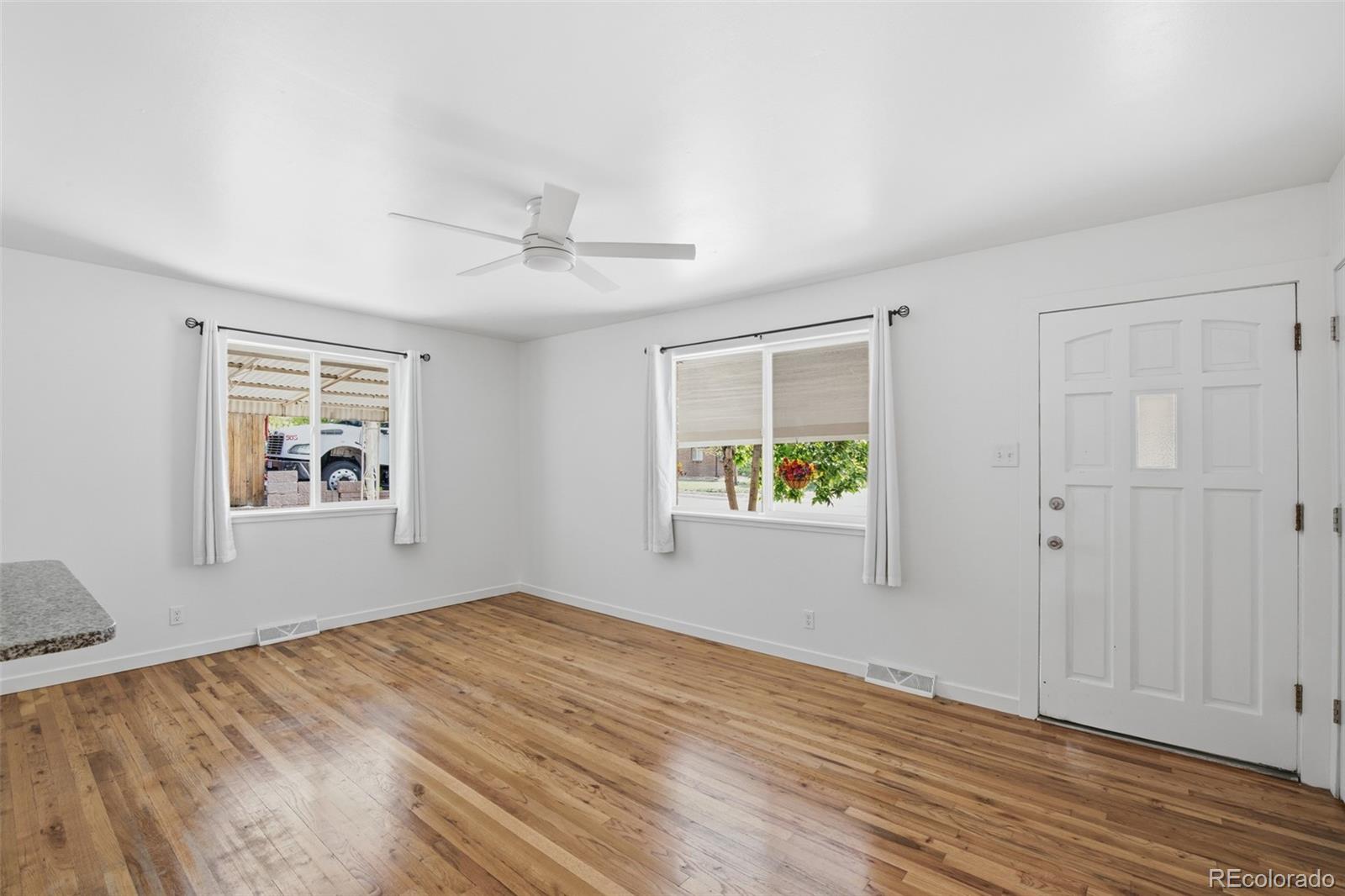MLS Image #5 for 8461  faraday street,denver, Colorado