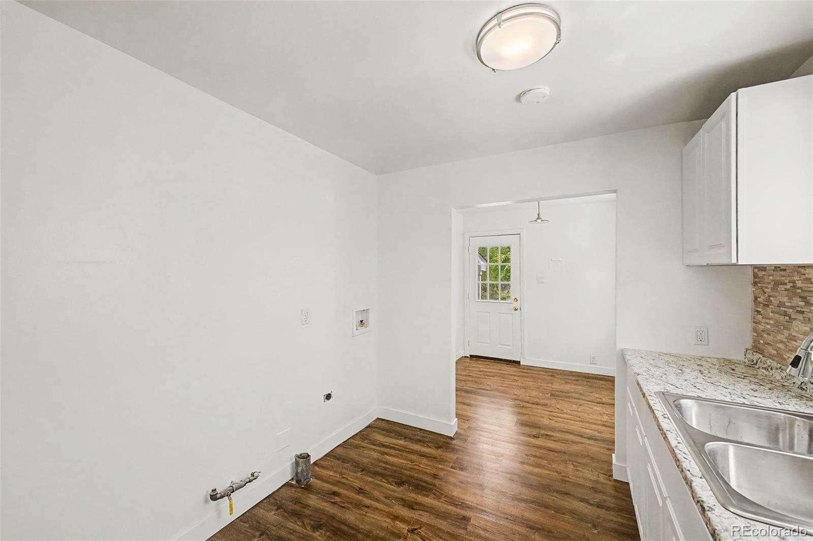 MLS Image #13 for 3440 s dahlia street,denver, Colorado