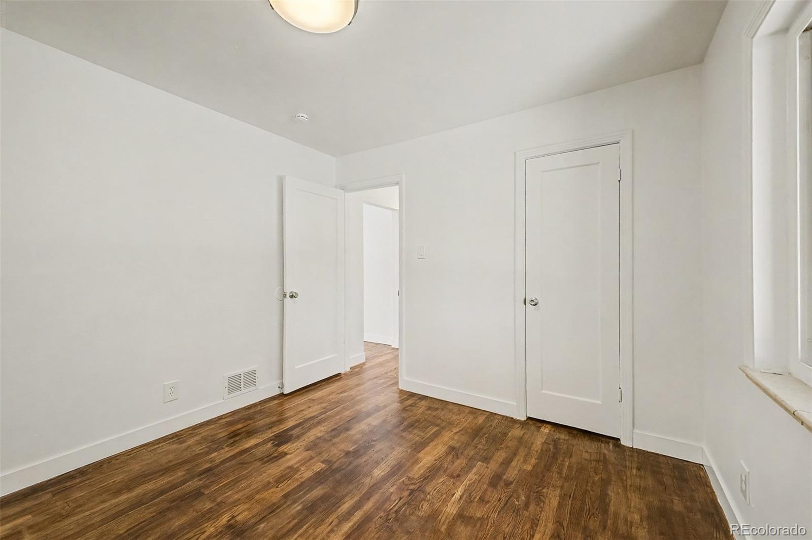 MLS Image #17 for 3440 s dahlia street,denver, Colorado