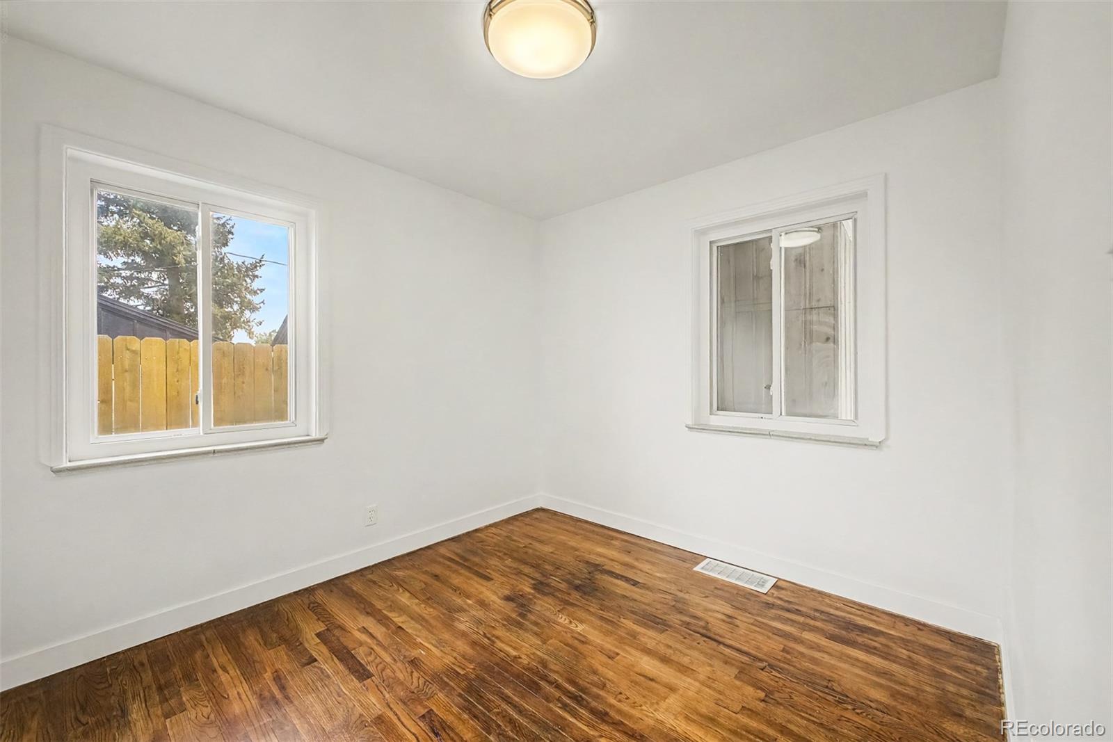 MLS Image #18 for 3440 s dahlia street,denver, Colorado