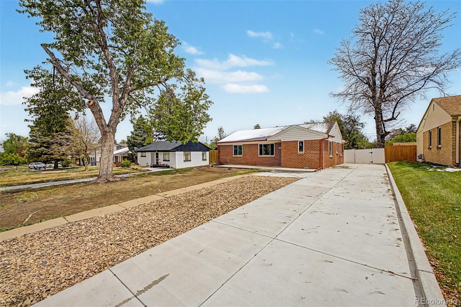MLS Image #2 for 3440 s dahlia street,denver, Colorado