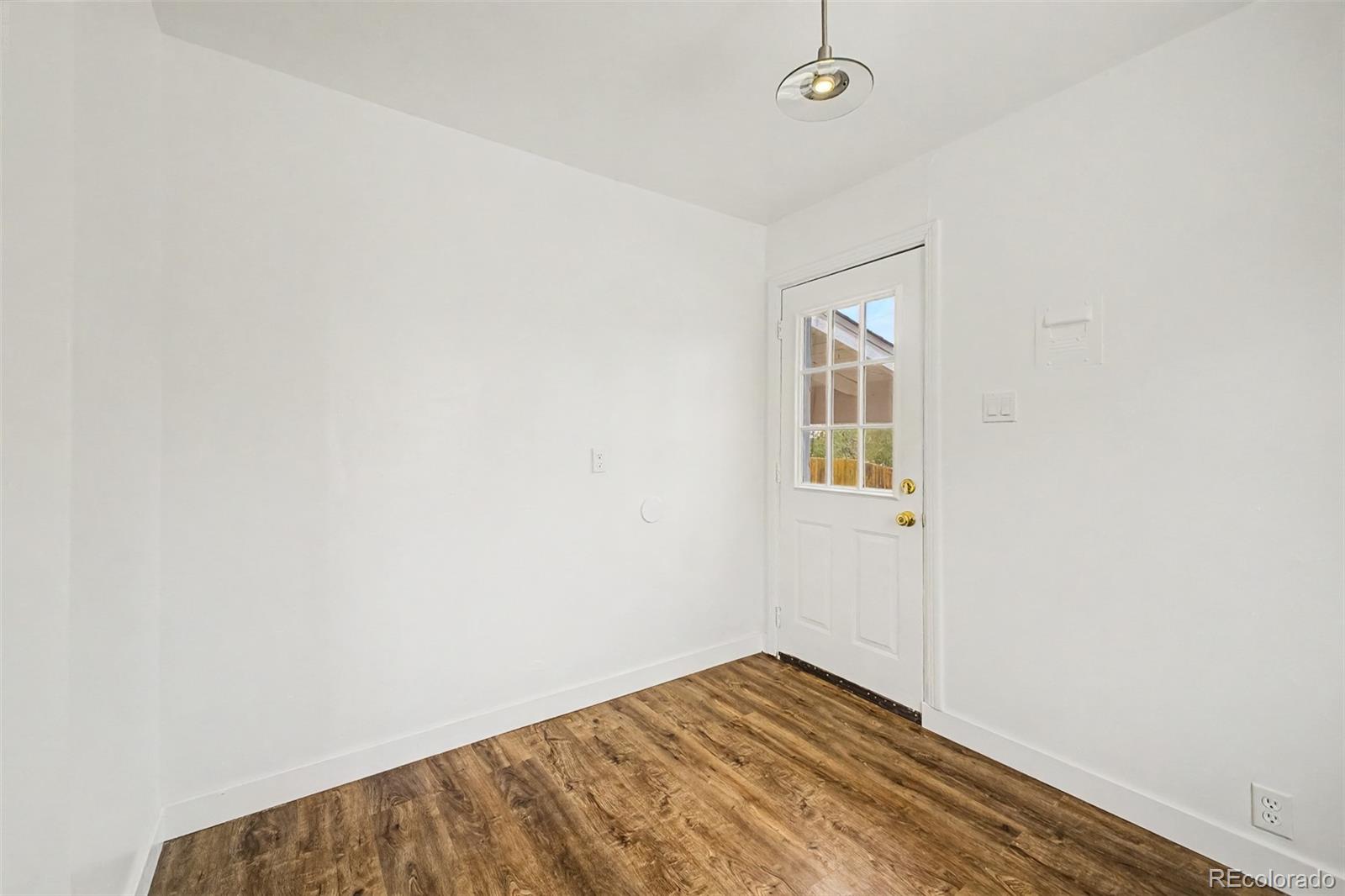 MLS Image #25 for 3440 s dahlia street,denver, Colorado
