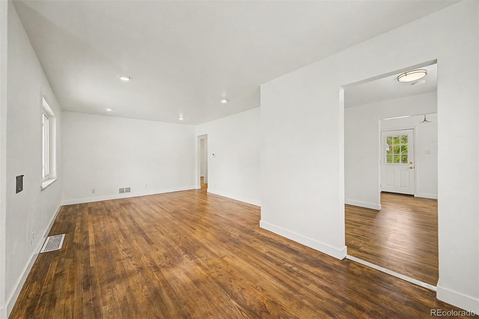 MLS Image #7 for 3440 s dahlia street,denver, Colorado