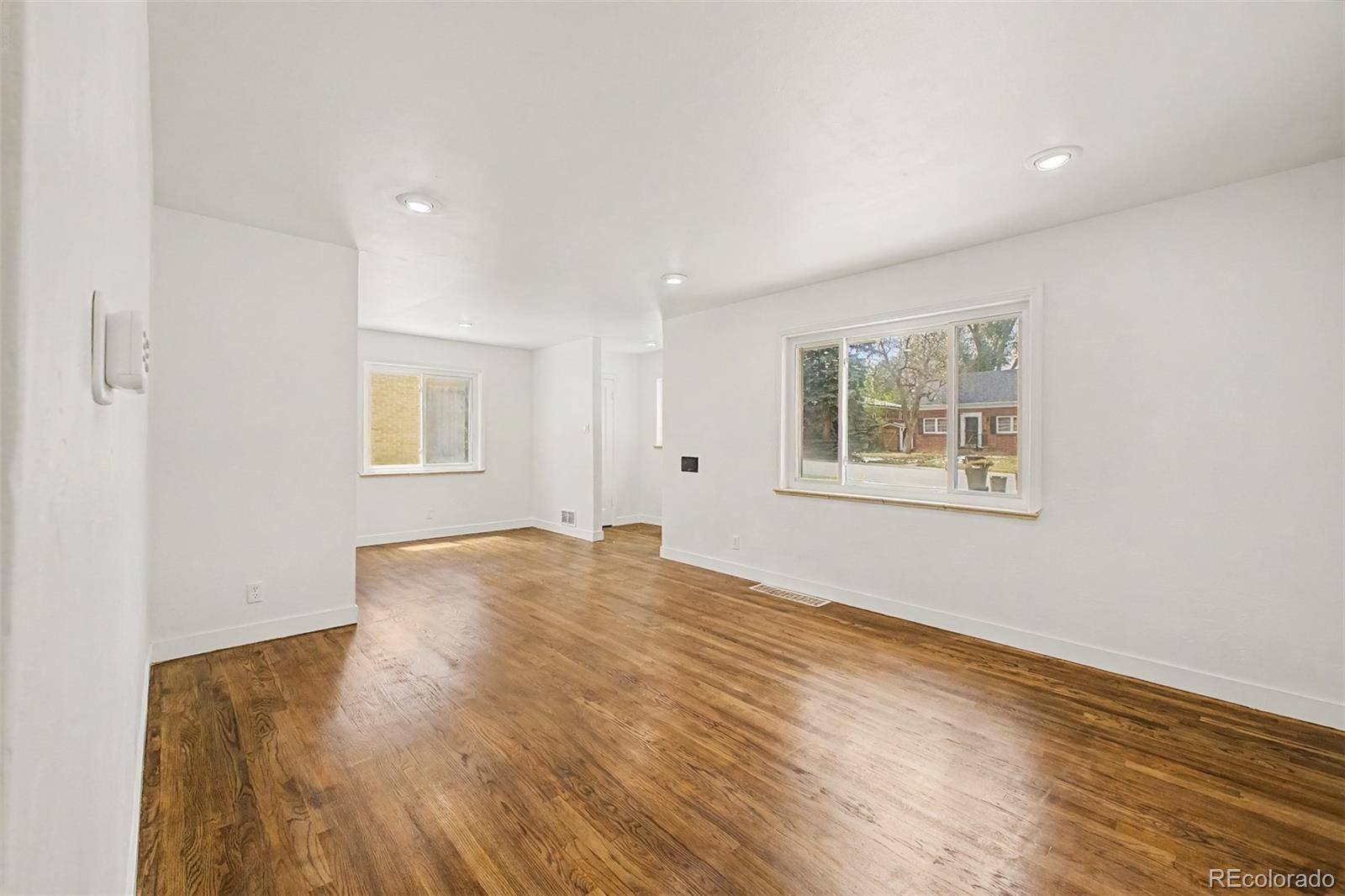 MLS Image #9 for 3440 s dahlia street,denver, Colorado