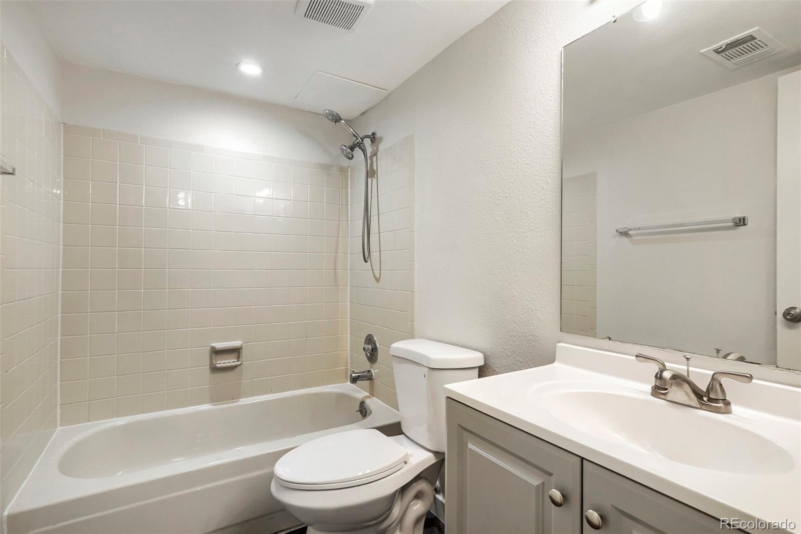 MLS Image #20 for 4136 s rifle way,aurora, Colorado