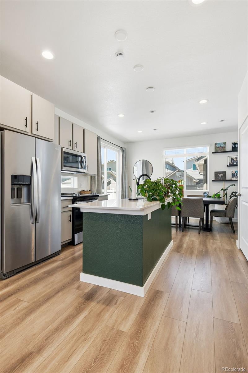MLS Image #13 for 5026 n walden way,denver, Colorado