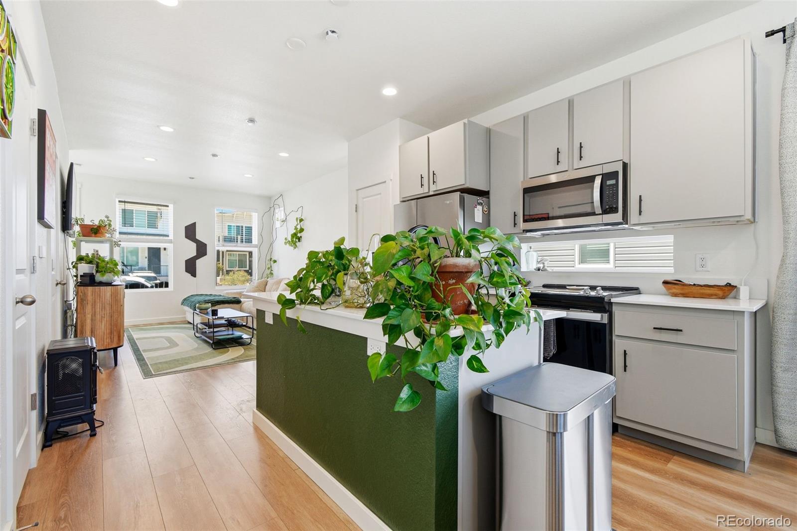 MLS Image #14 for 5026 n walden way,denver, Colorado