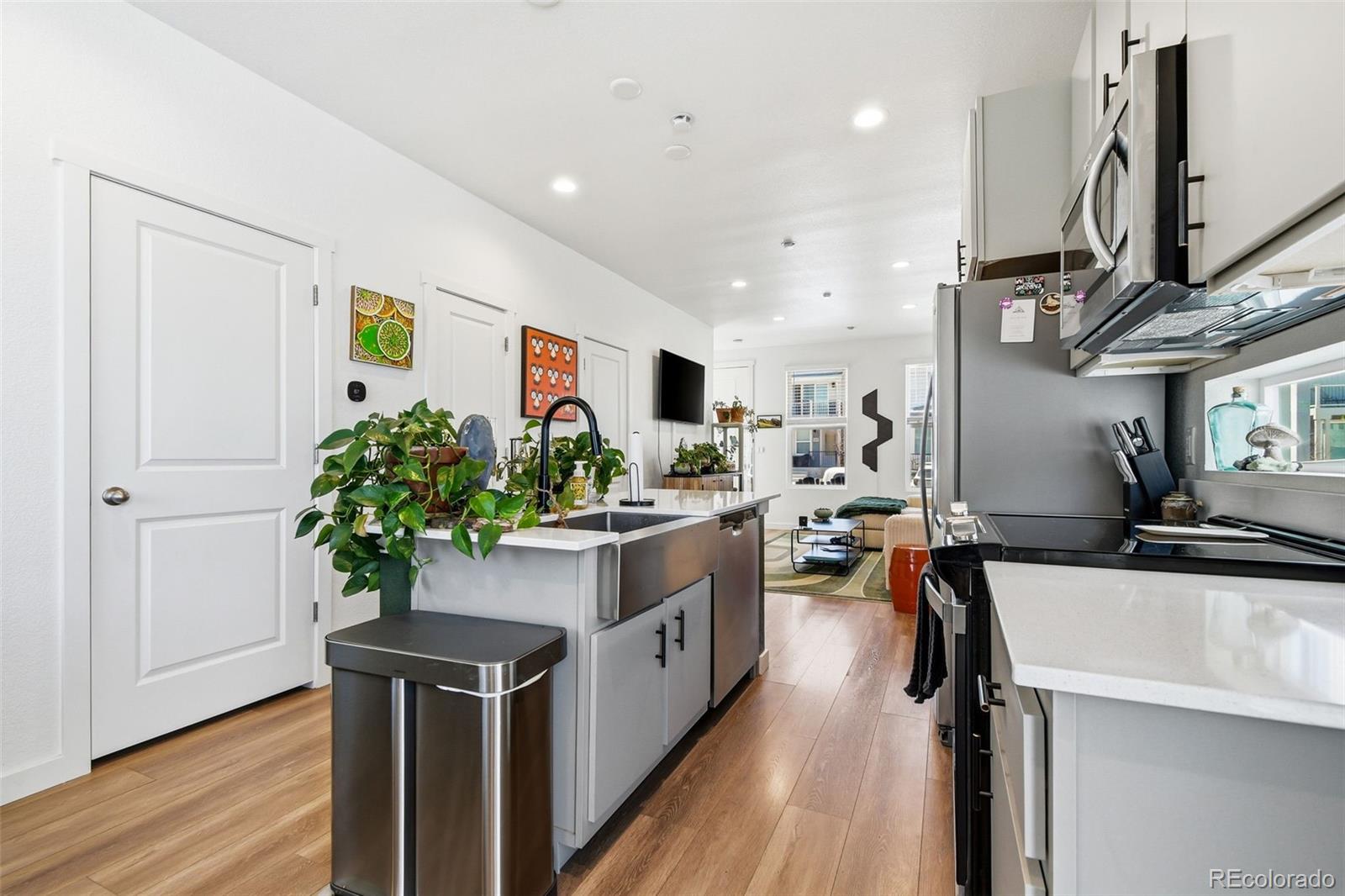 MLS Image #15 for 5026 n walden way,denver, Colorado
