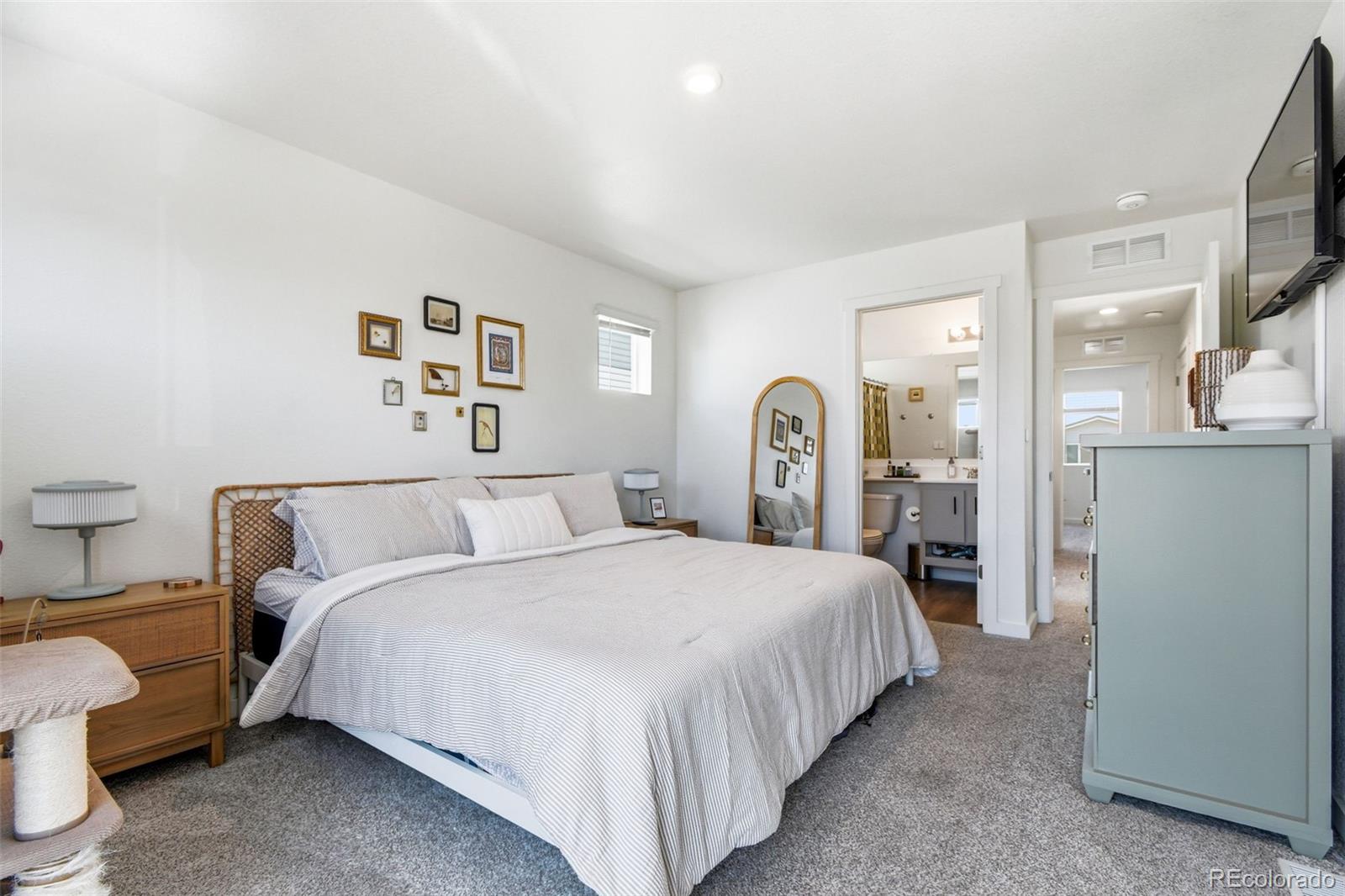 MLS Image #28 for 5026 n walden way,denver, Colorado