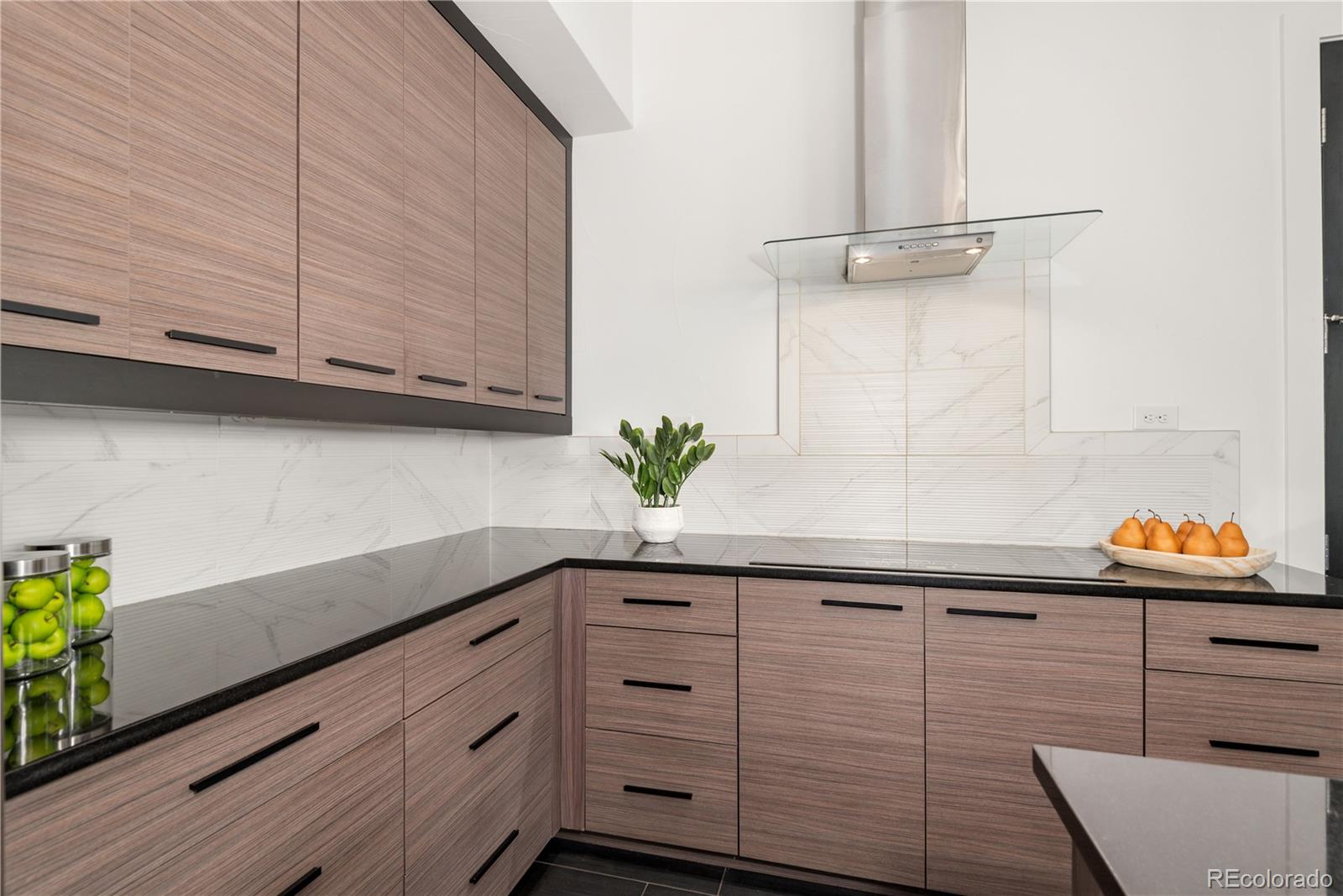 MLS Image #15 for 3009 s sherman street,englewood, Colorado