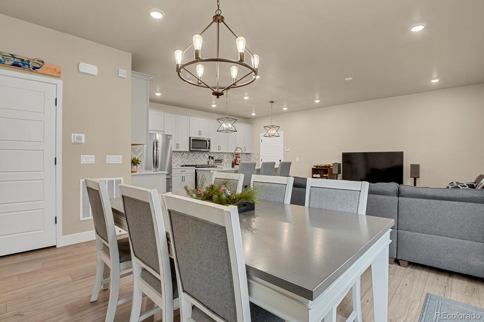 MLS Image #10 for 8217  monte vista circle,littleton, Colorado