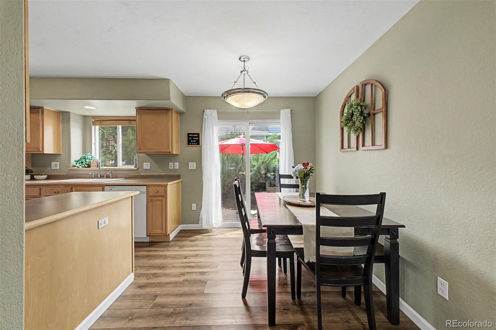 MLS Image #13 for 1645 s chester court,denver, Colorado