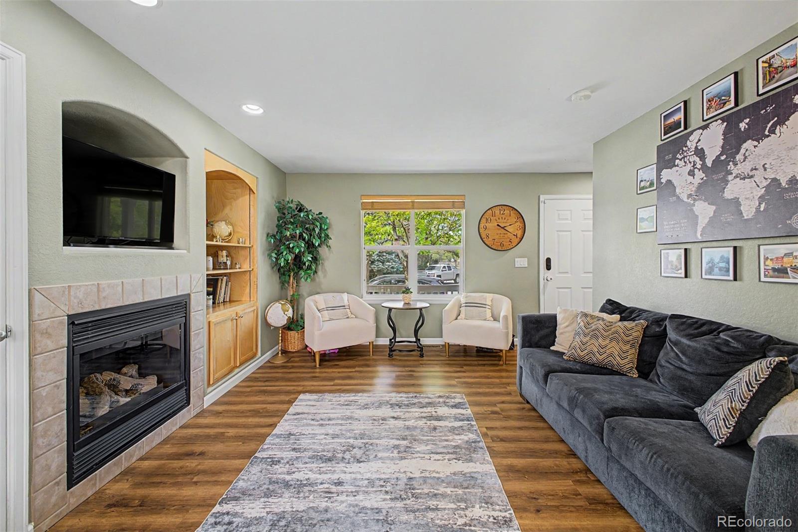 MLS Image #8 for 1645 s chester court,denver, Colorado
