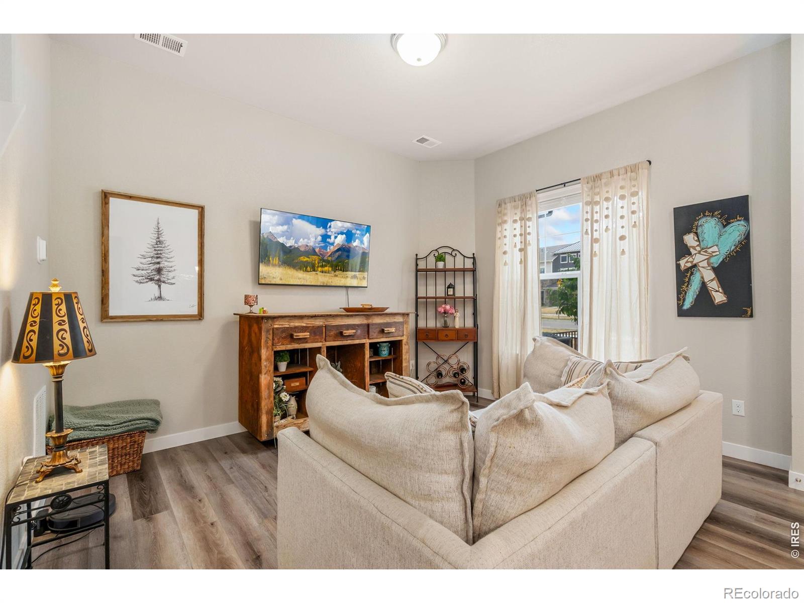 MLS Image #4 for 4194 s park drive,loveland, Colorado