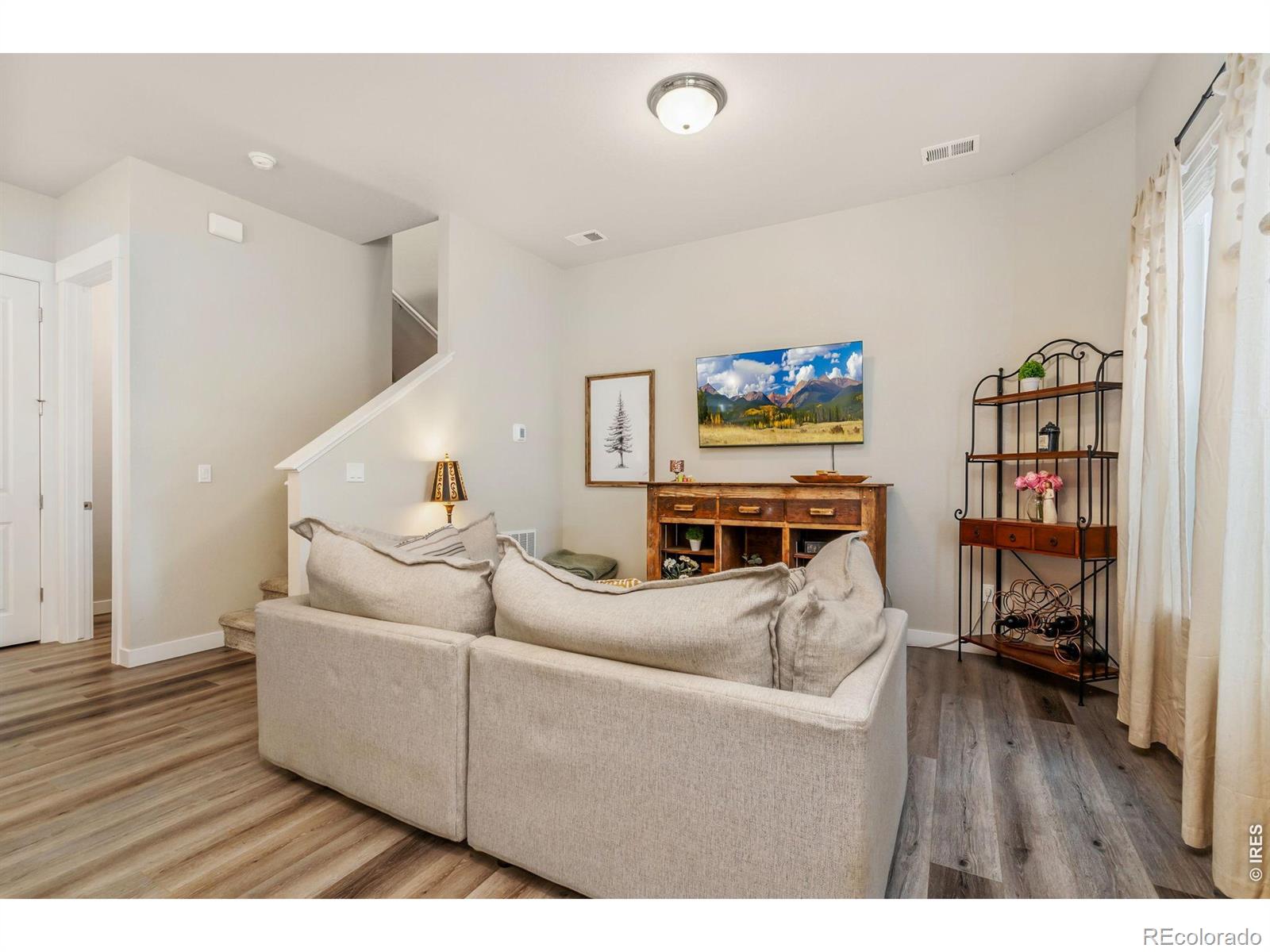 MLS Image #5 for 4194 s park drive,loveland, Colorado