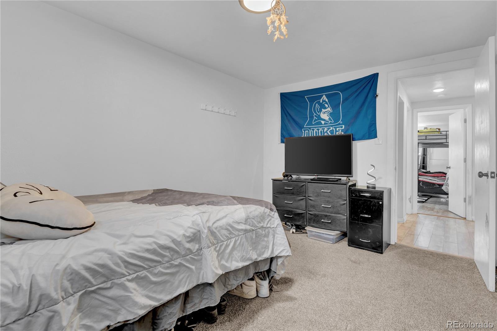 MLS Image #10 for 2190 s holly street,denver, Colorado