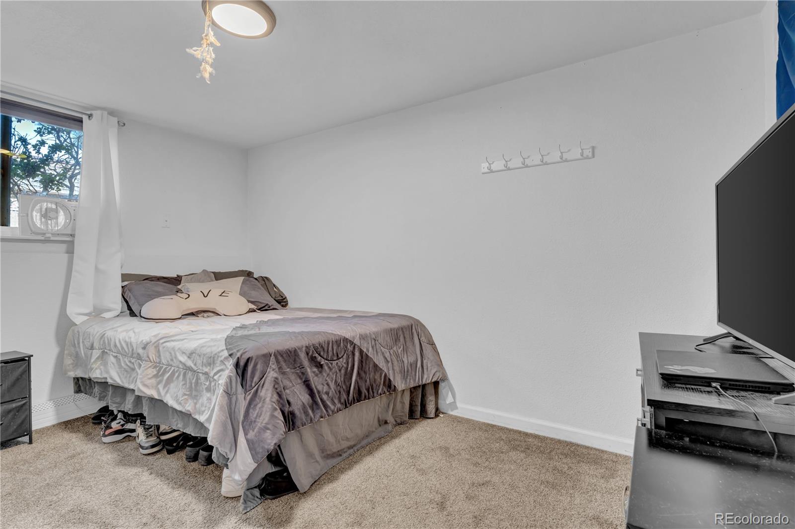MLS Image #13 for 2190 s holly street,denver, Colorado