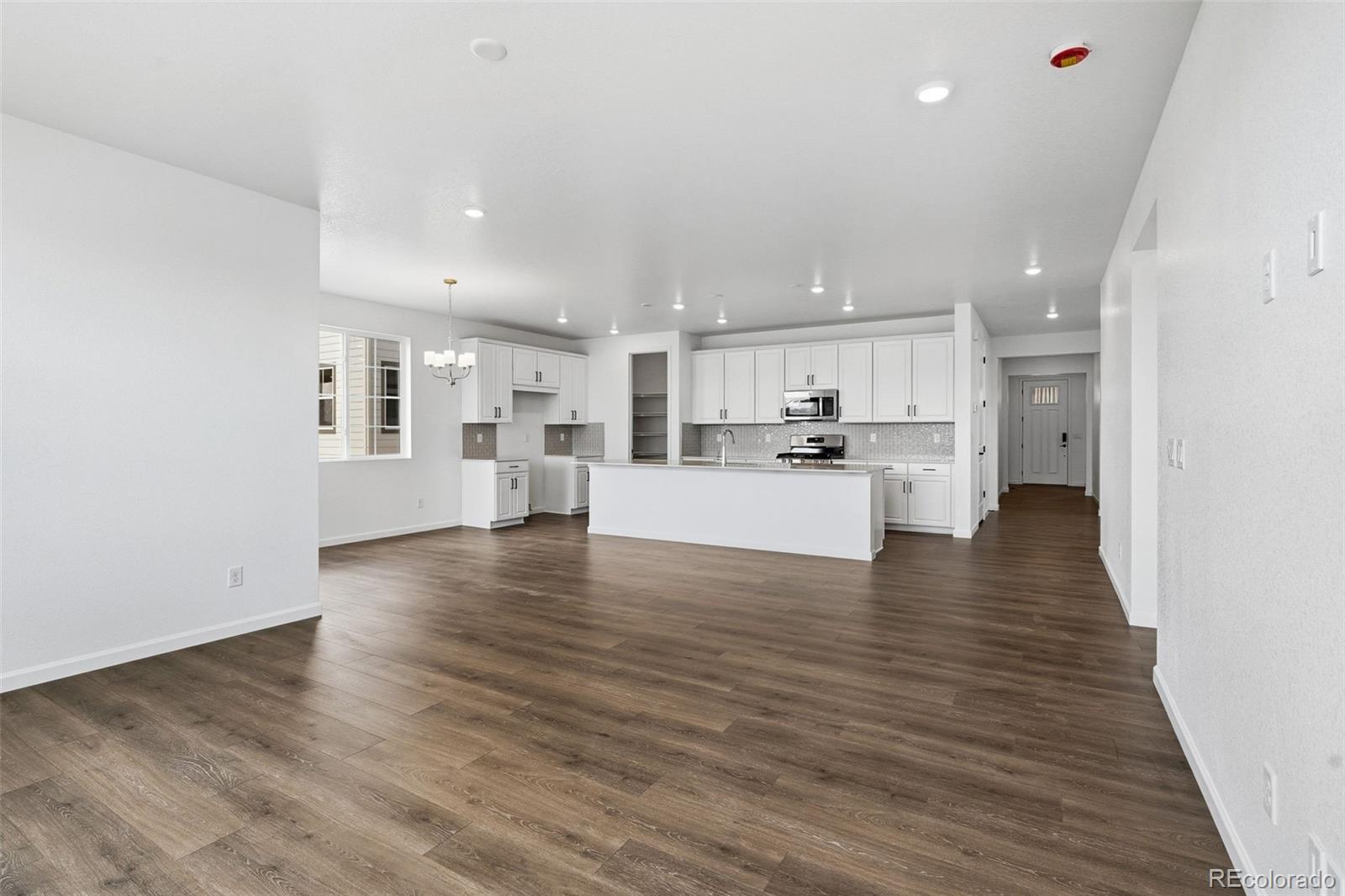 MLS Image #11 for 716  bradley circle,elizabeth, Colorado