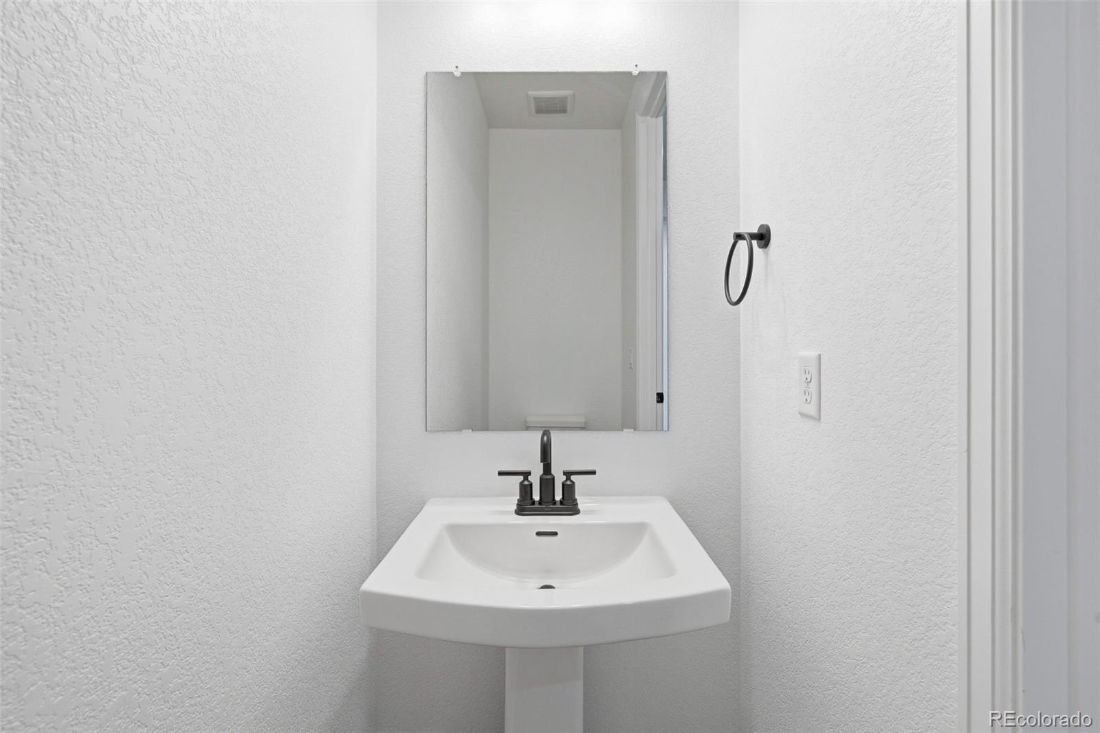 MLS Image #19 for 716  bradley circle,elizabeth, Colorado