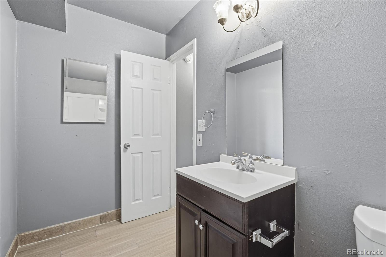 MLS Image #28 for 10150 e virginia avenue,denver, Colorado