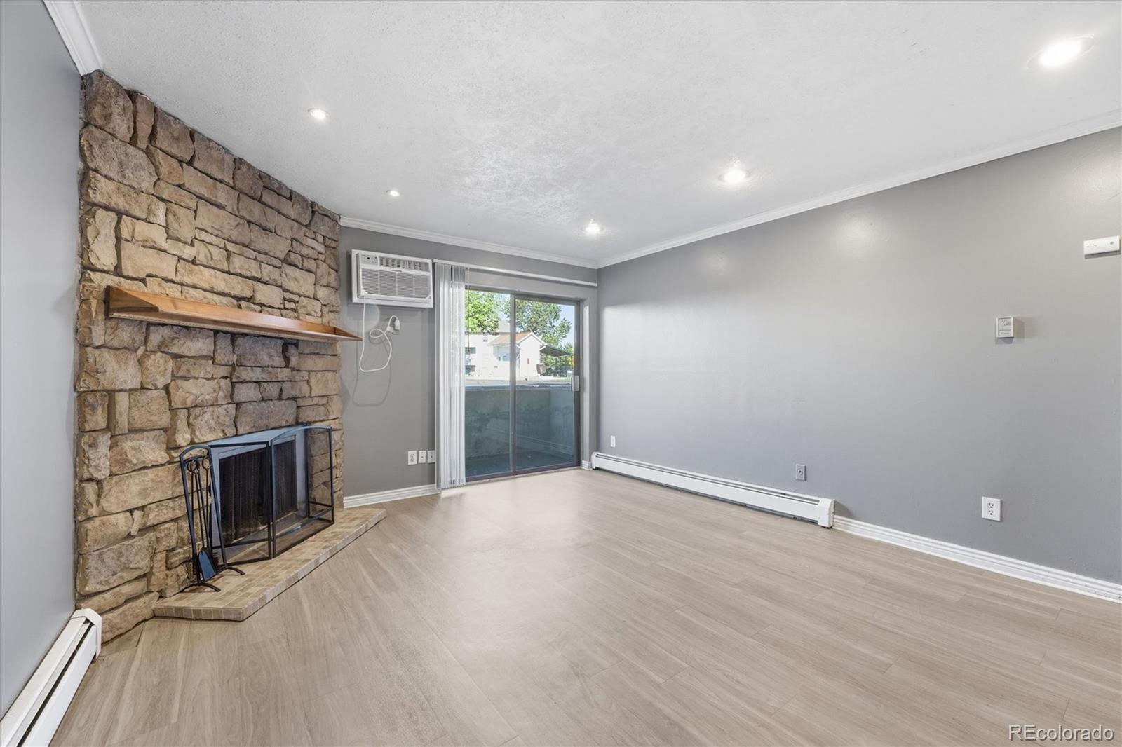 MLS Image #5 for 10150 e virginia avenue,denver, Colorado