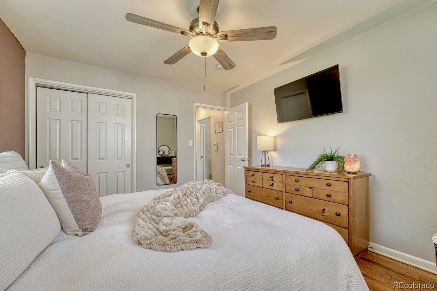 MLS Image #17 for 4252 s logan street,englewood, Colorado
