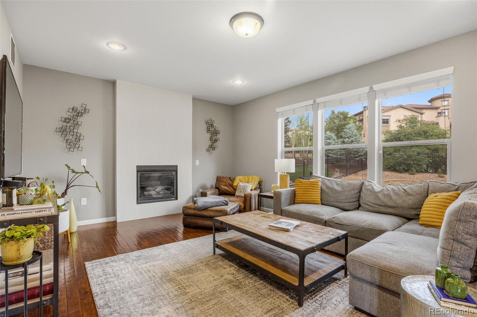 MLS Image #3 for 2614 s kilmer street,denver, Colorado