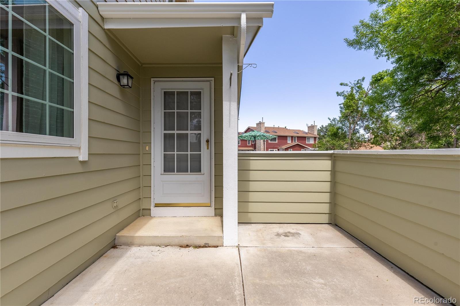 MLS Image #2 for 8418  everett way,arvada, Colorado