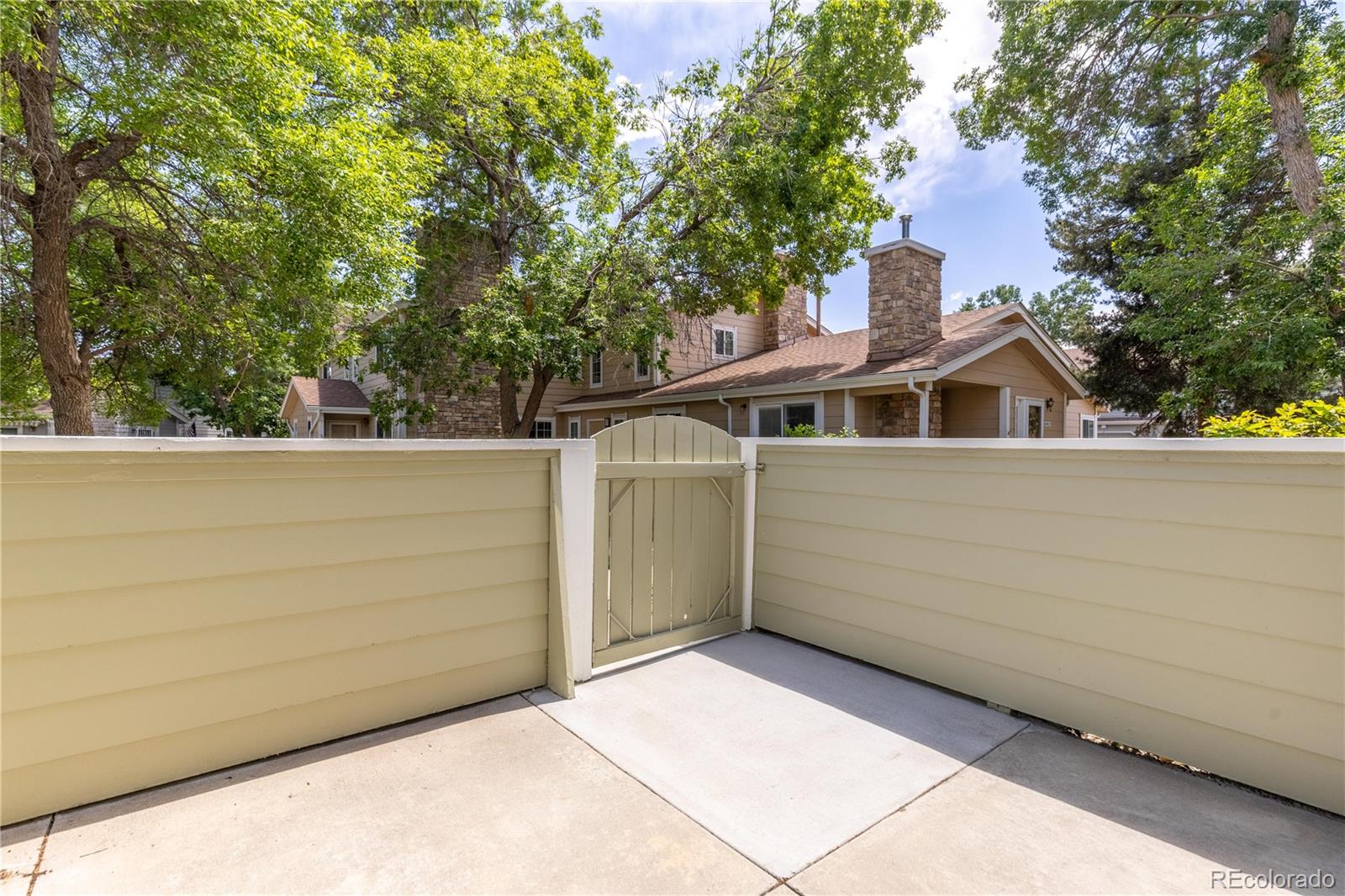 MLS Image #3 for 8418  everett way,arvada, Colorado