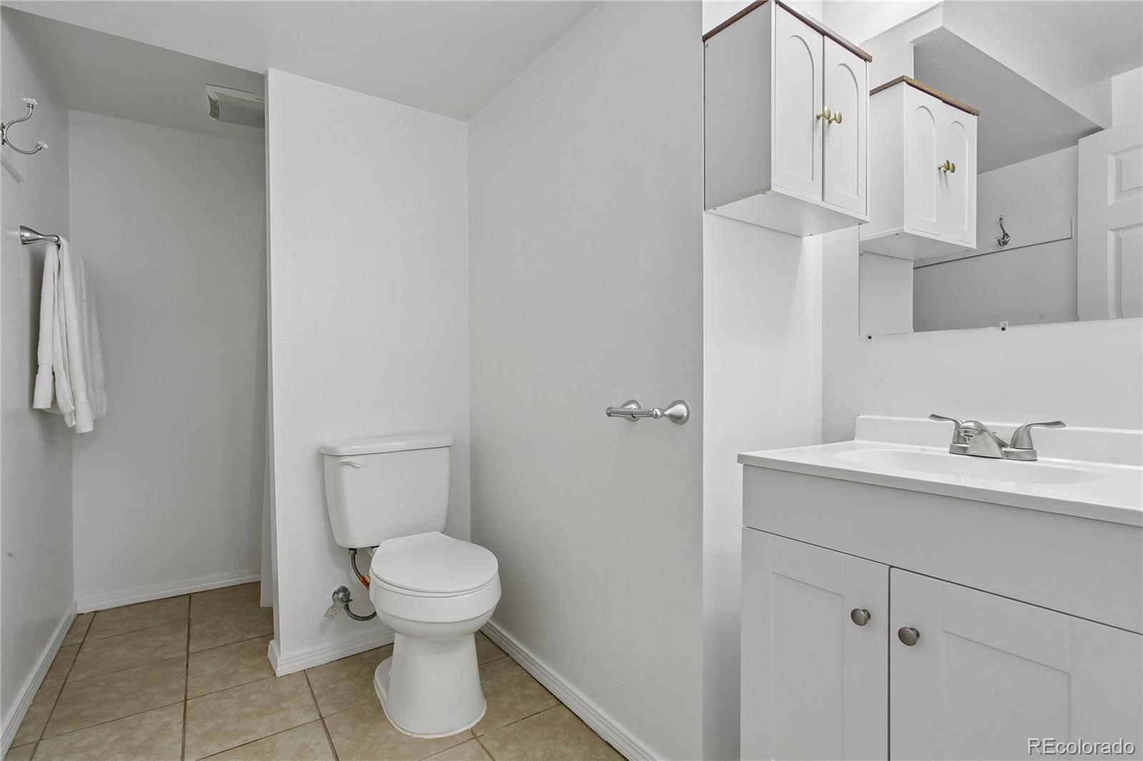 MLS Image #25 for 7474 e arkansas avenue 25-04,denver, Colorado