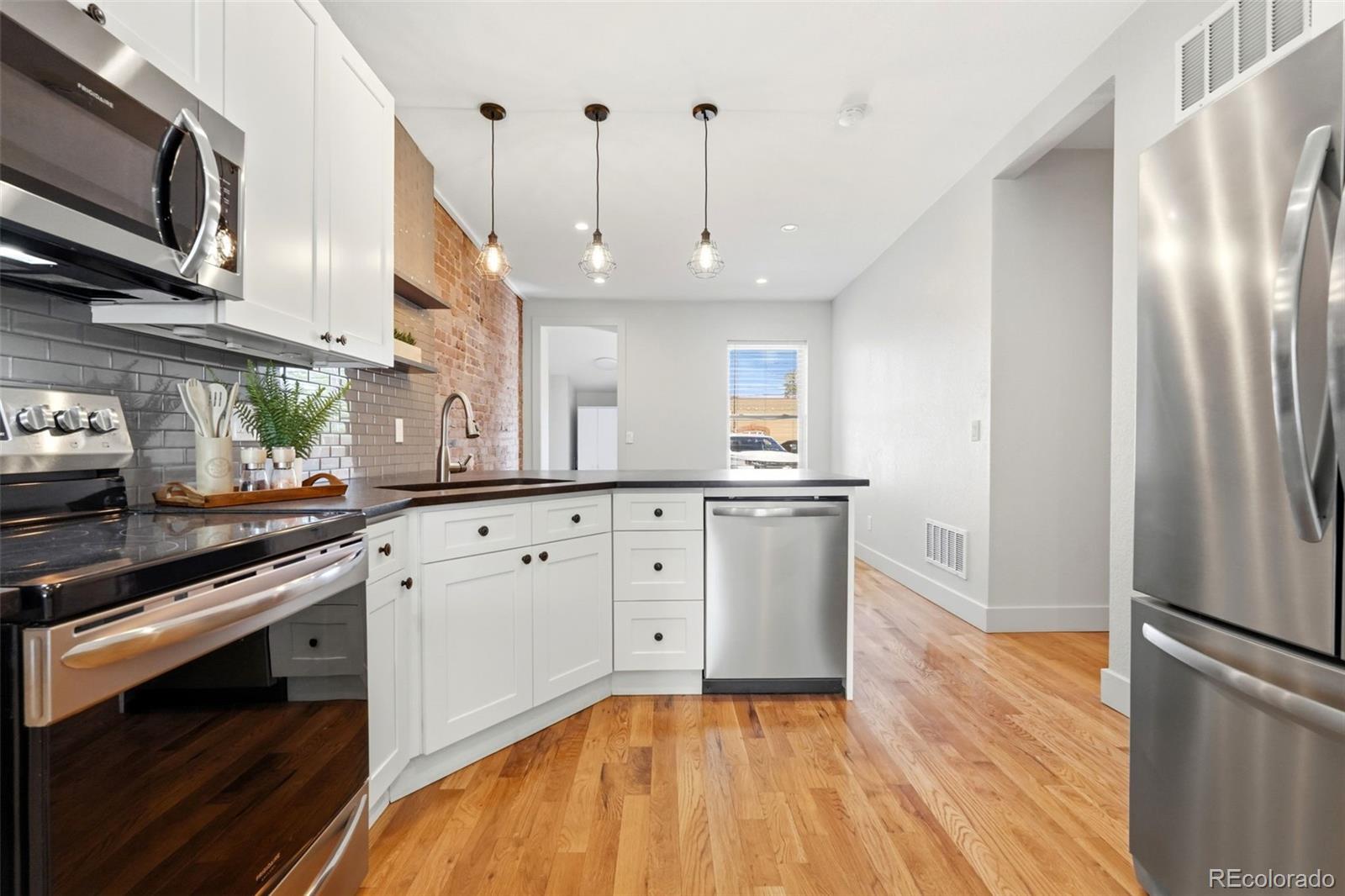MLS Image #10 for 2955  champa street,denver, Colorado