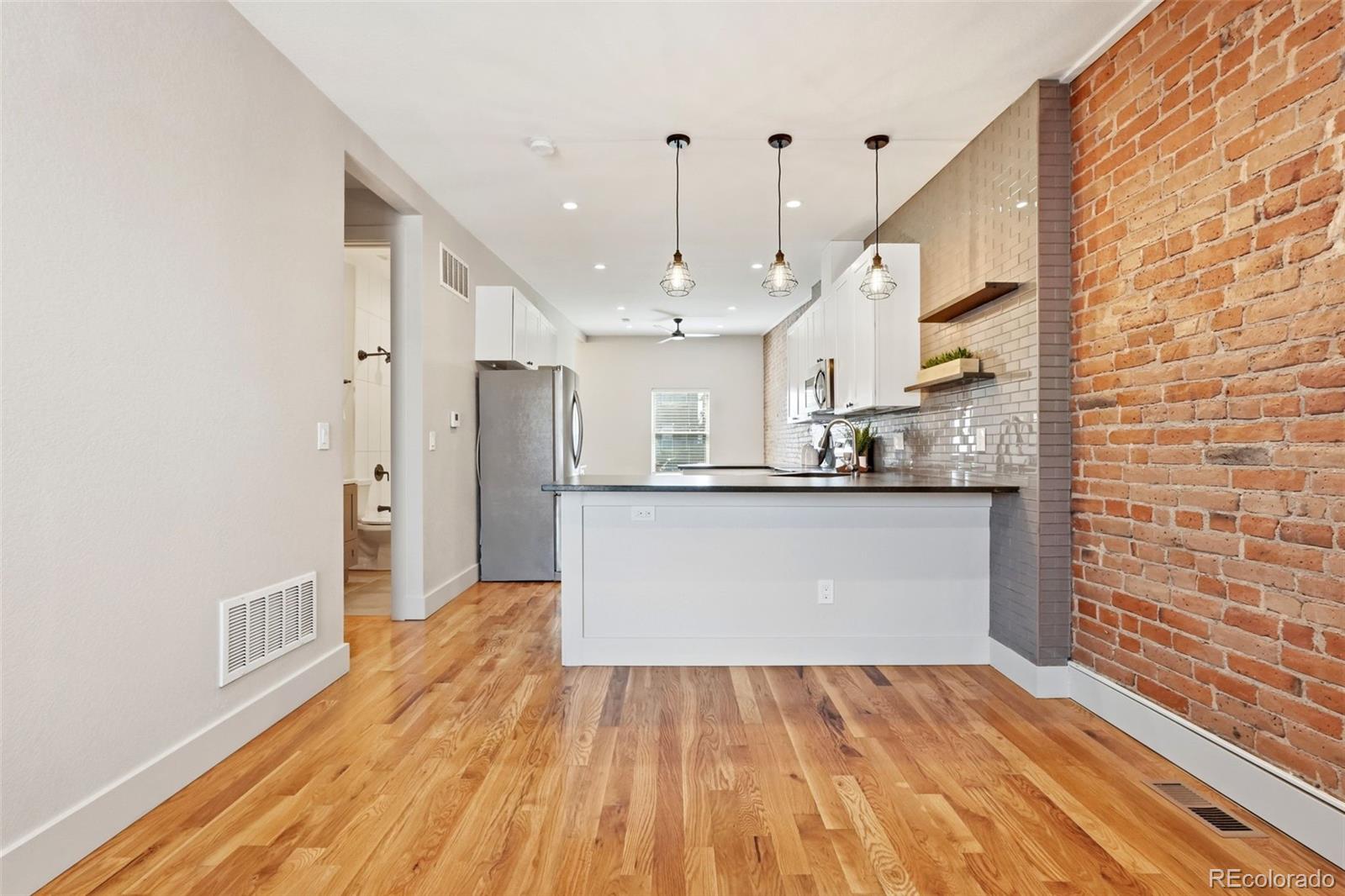 MLS Image #14 for 2955  champa street,denver, Colorado