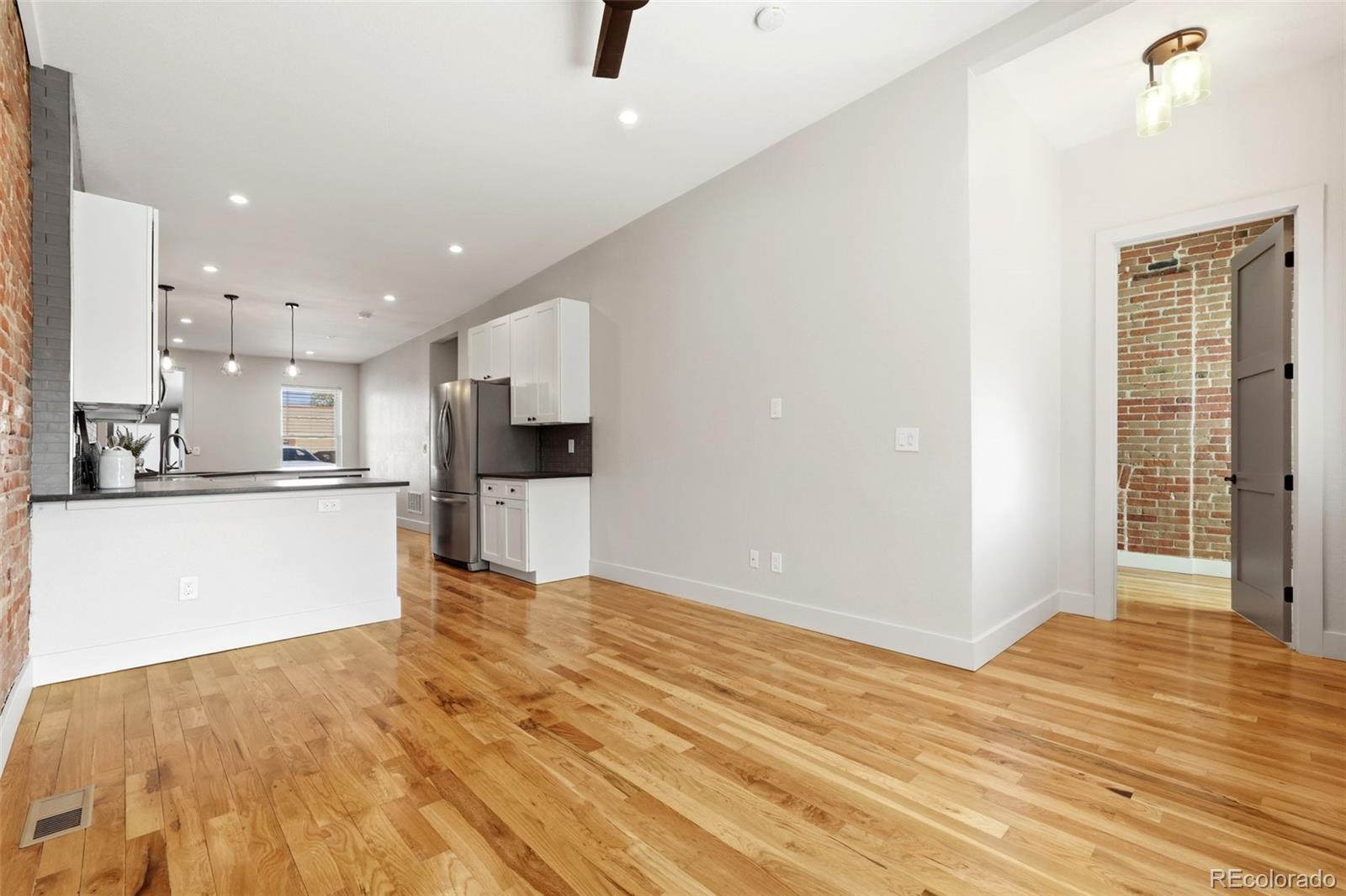 MLS Image #3 for 2955  champa street,denver, Colorado