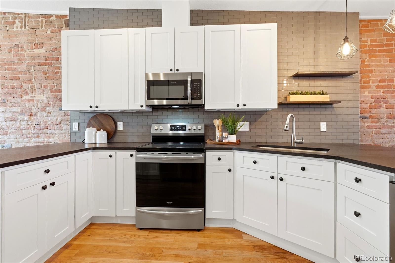 MLS Image #7 for 2955  champa street,denver, Colorado